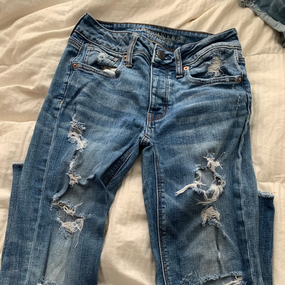 American eagle mom jeans